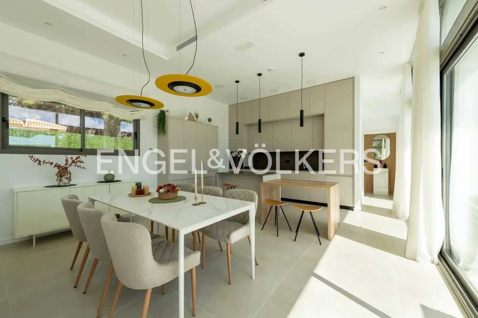 Comedor de Casa o chalet en venta en Pilar de la Horadada con Aire acondicionado, Calefacción y Jardín privado