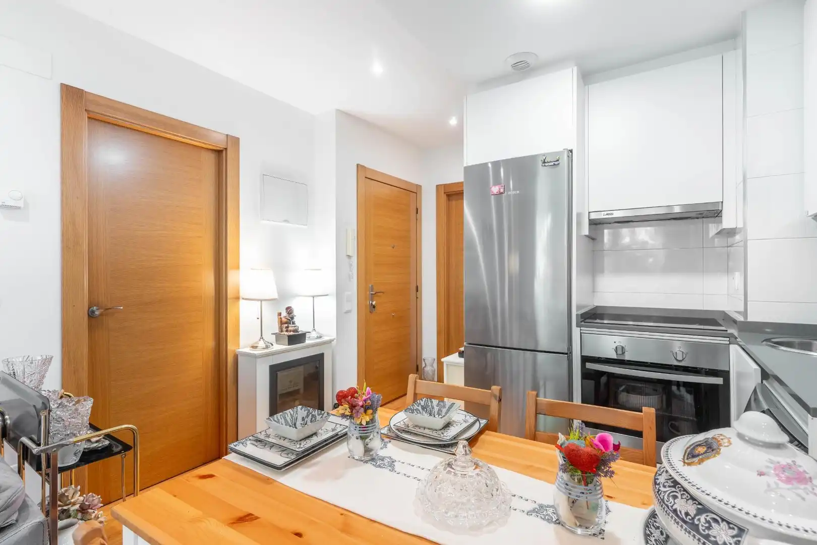 Cuina de Apartament en venda en Gijón  amb Calefacció, Traster i Moblat