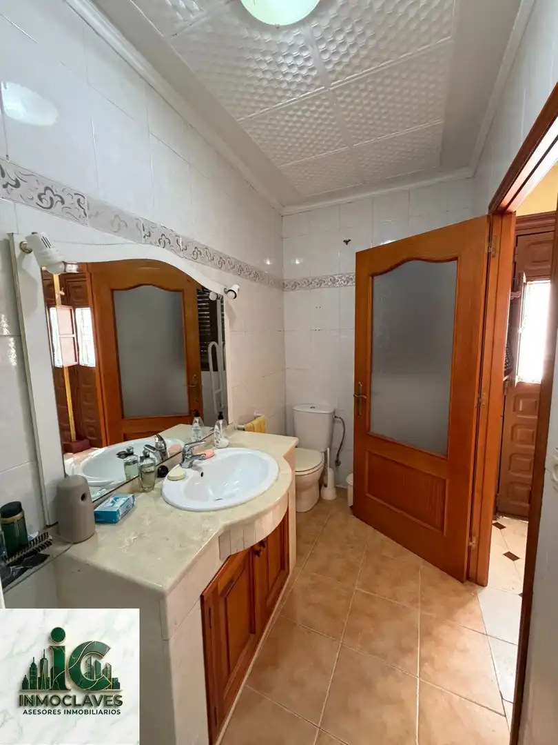 Bany de Casa o xalet en venda en Algeciras amb Terrassa