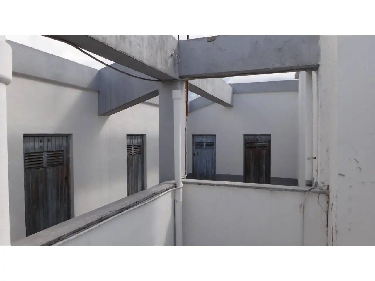 Vista exterior de Piso en venta en  Pamplona / Iruña con Calefacción, Parquet y Trastero