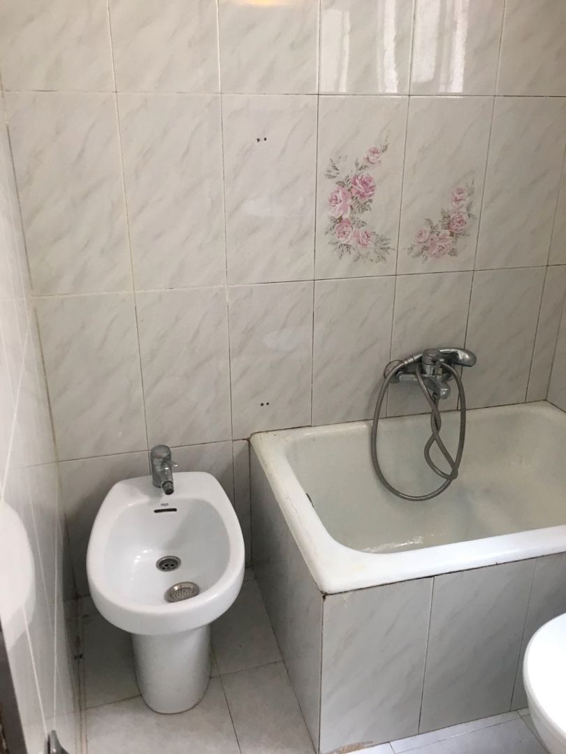 Bany de Pis en venda en Santa Coloma de Gramenet
