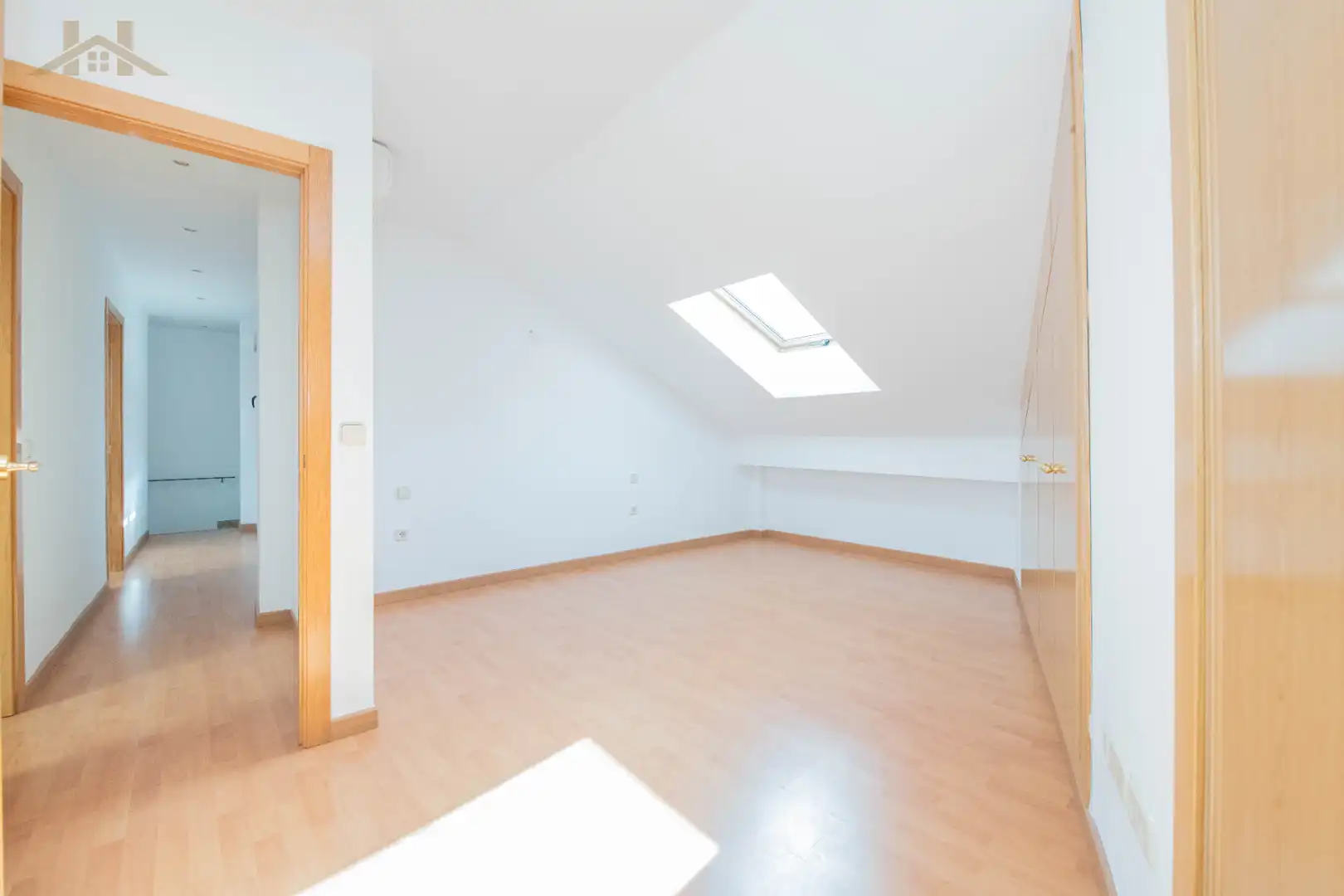 Habitación de Dúplex en venta en Navalcarnero con Aire acondicionado, Calefacción y Terraza
