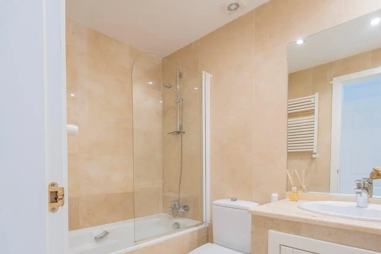 Baño de Apartamento de alquiler en San Javier con Aire acondicionado, Calefacción y Terraza