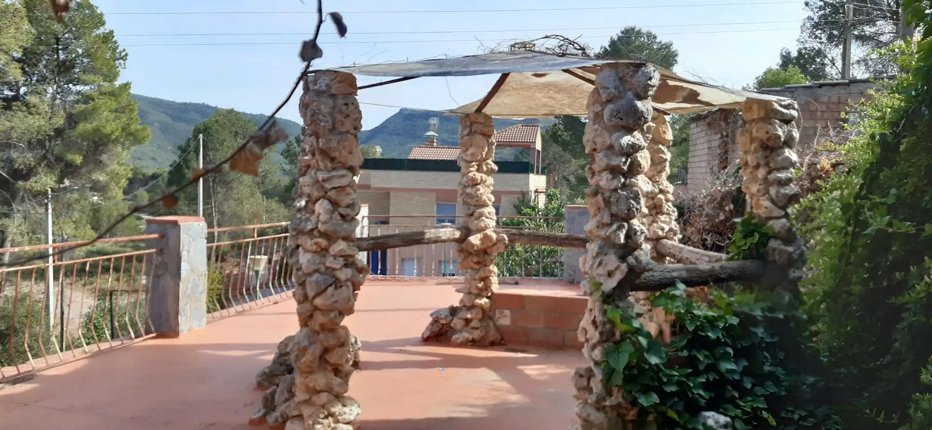 Terrassa de Casa o xalet en venda en Vacarisses amb Jardí privat, Terrassa i Piscina
