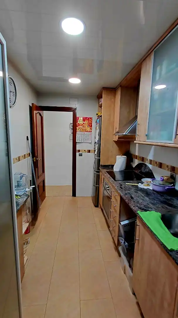 Cocina de Piso en venta en El Prat de Llobregat con Calefacción, Terraza y Amueblado