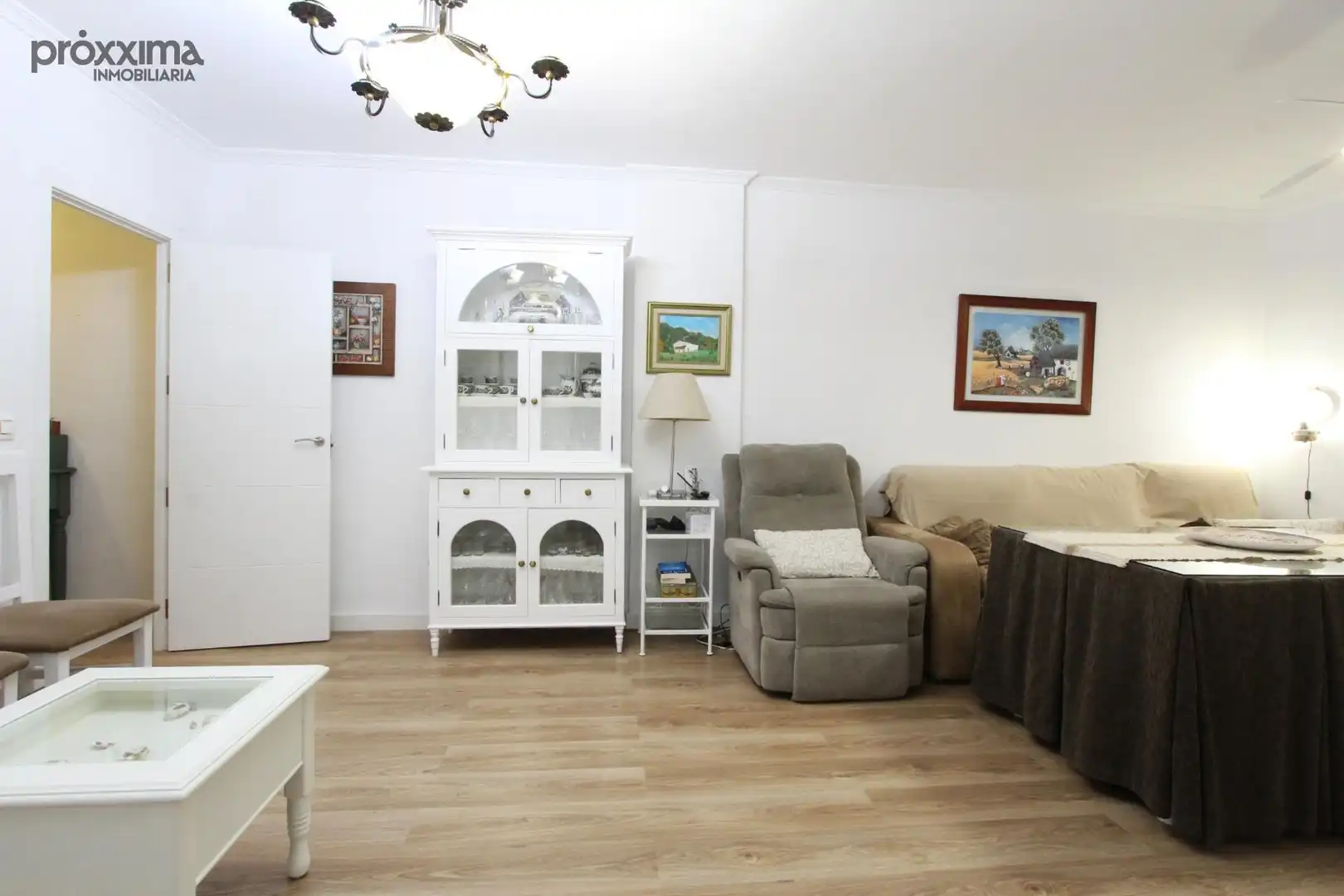 Sala d'estar de Pis en venda en Sevilla amb Aire condicionat i Terrassa