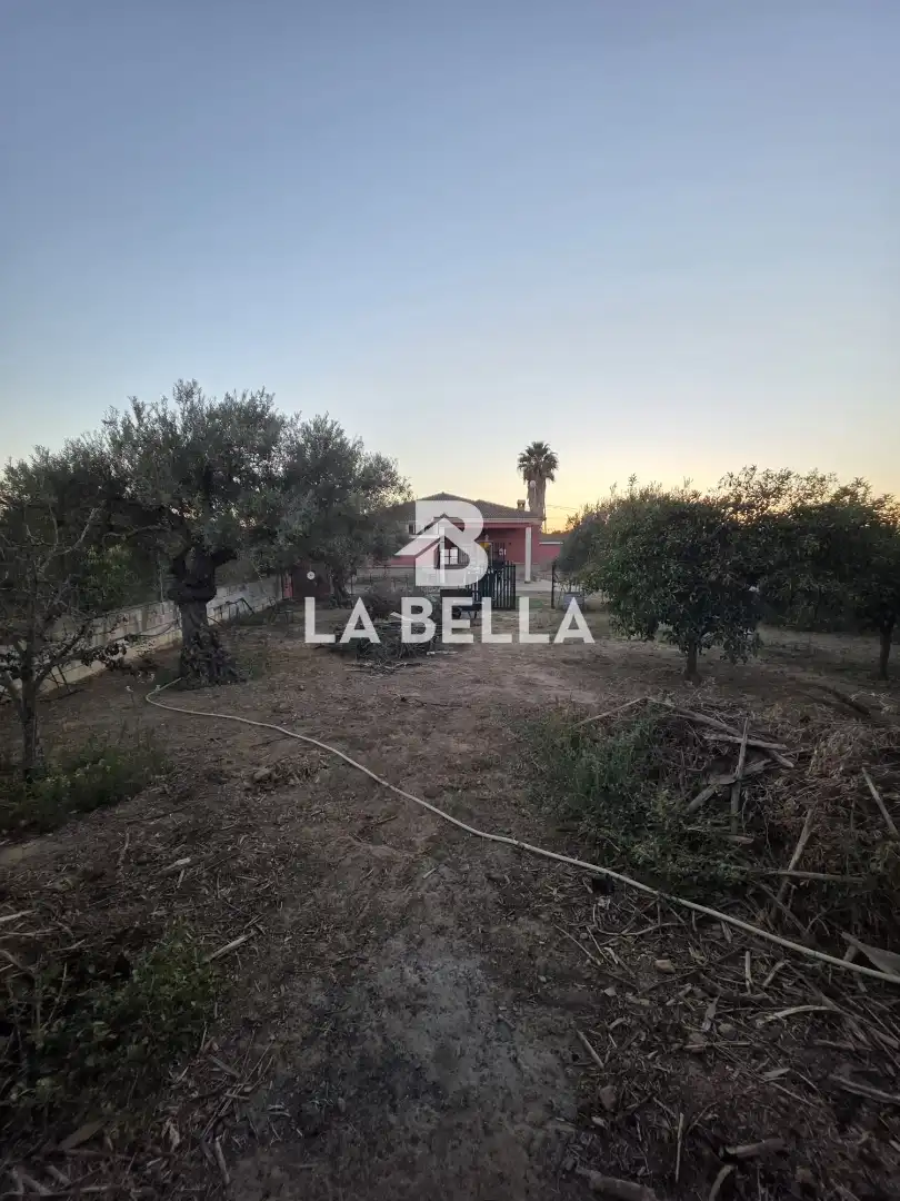 Casa o xalet en venda en Sevilla amb Aire condicionat, Jardí privat i Traster