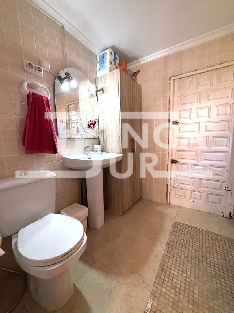 Baño de Casa o chalet en venta en Roquetas de Mar con Aire acondicionado, Jardín privado y Terraza