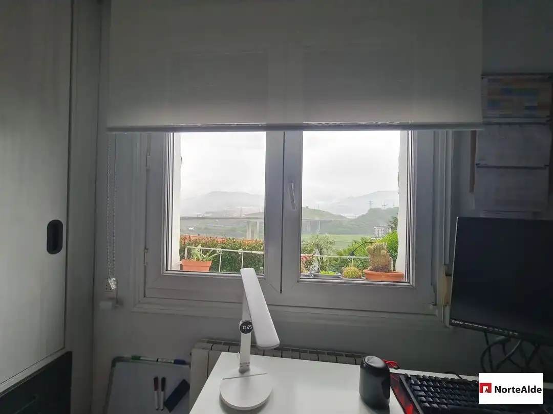 Bedroom of Flat for sale in Erandio  with Heating and Swimming Pool