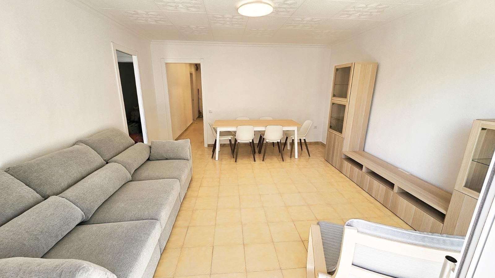 Living room of Flat to rent in Vilanova i la Geltrú  with Air Conditioner, Heating and Terrace
