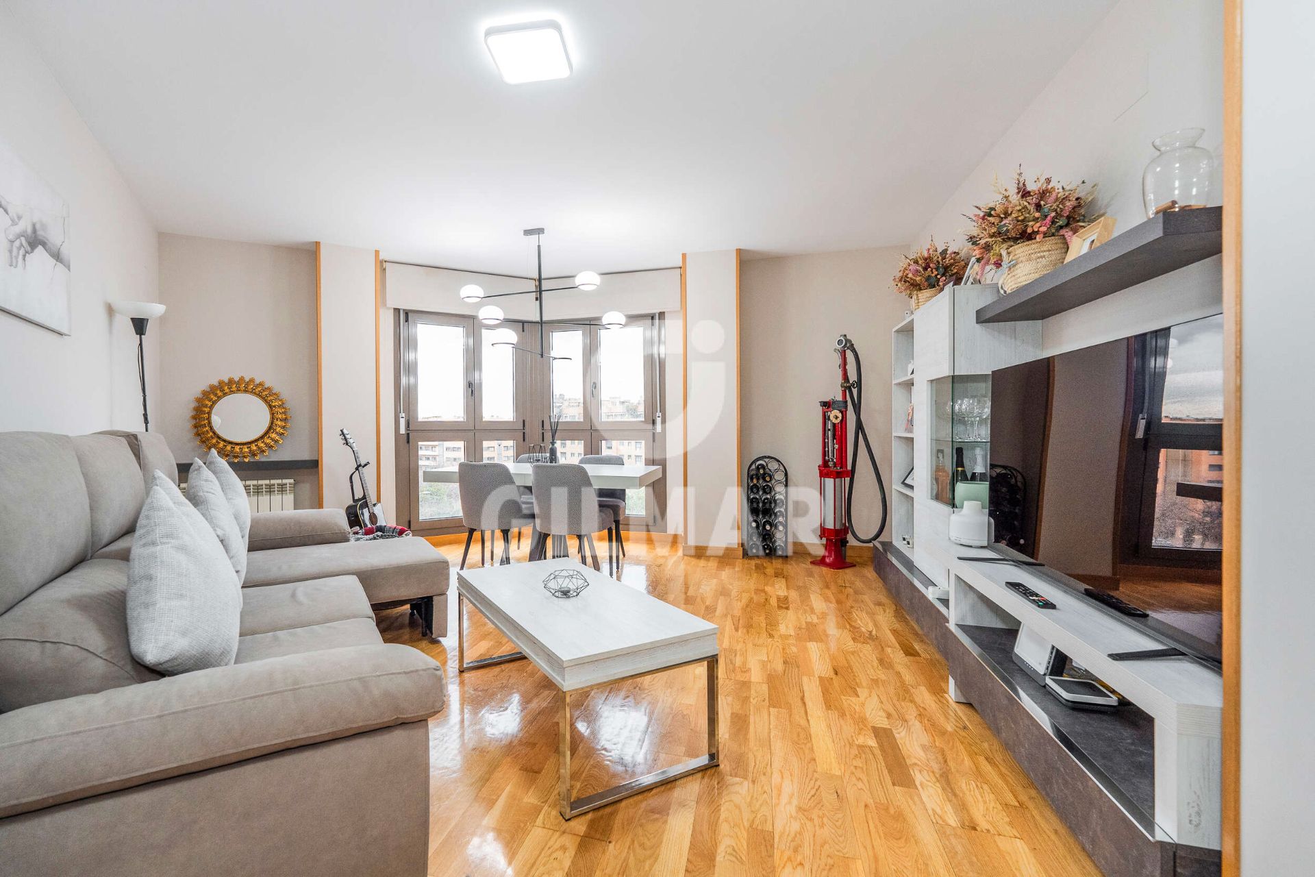 Living room of Flat for sale in  Madrid Capital  with Air Conditioner, Heating and Storage room