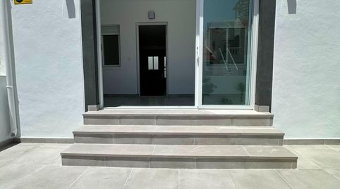 Foto 2 de Casa adosada en venta en Zona Carrefour - Urbanizaciones, Torrevieja
