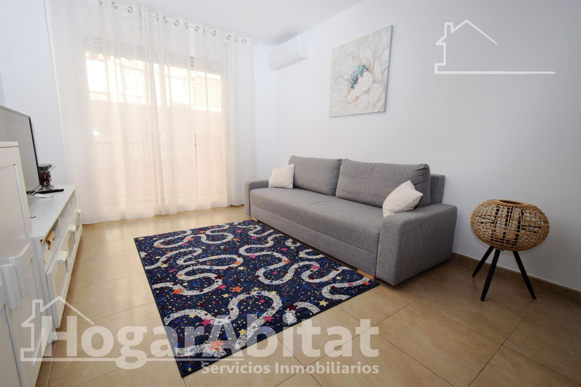 Living room of Flat for sale in Torrent  with Air Conditioner, Heating and Balcony