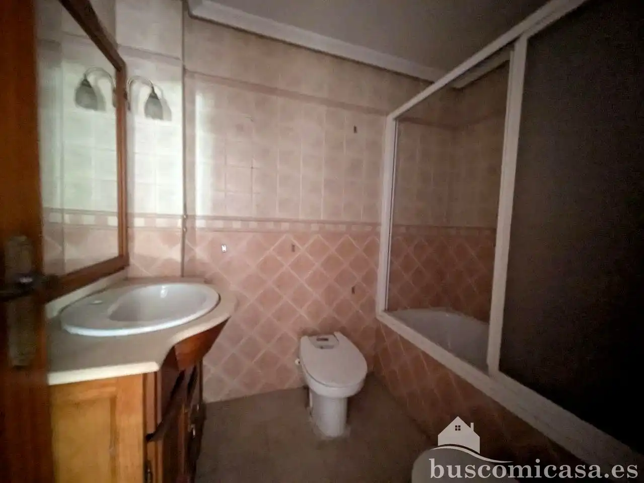 Baño de Piso en venta en Mengíbar