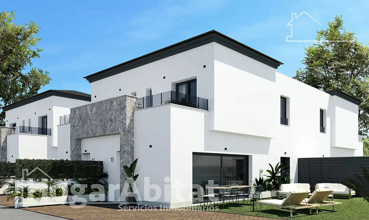 Vista exterior de Casa adosada en venta en Santa Pola con Aire acondicionado, Terraza y Piscina comunitaria