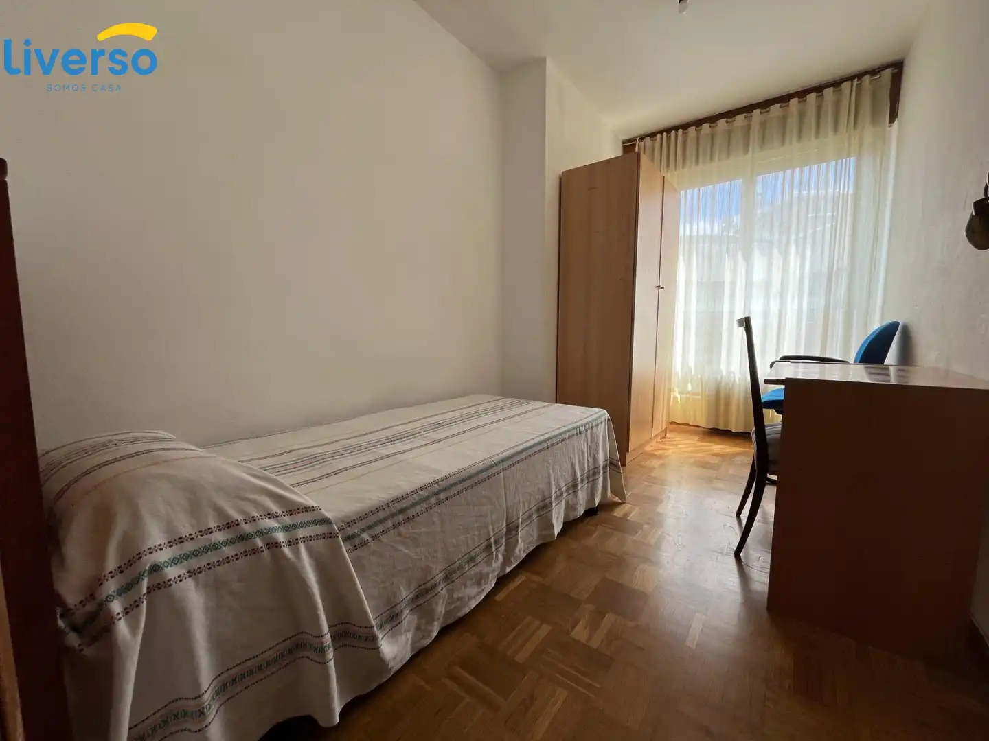 Habitació a Avenida CANTABRIA, Reyes Católicos