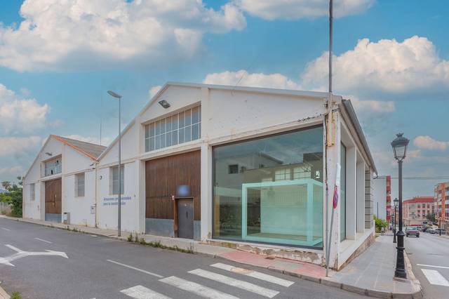 Nave industrial en Alquiler en C/ Navarro Reverter en Segorbe
