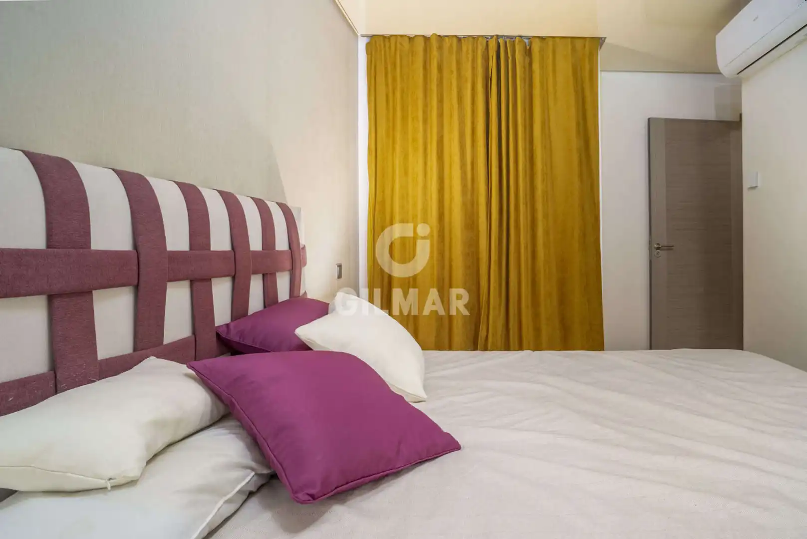 Habitación de Planta baja en venta en Estepona con Calefacción, Jardín privado y Piscina