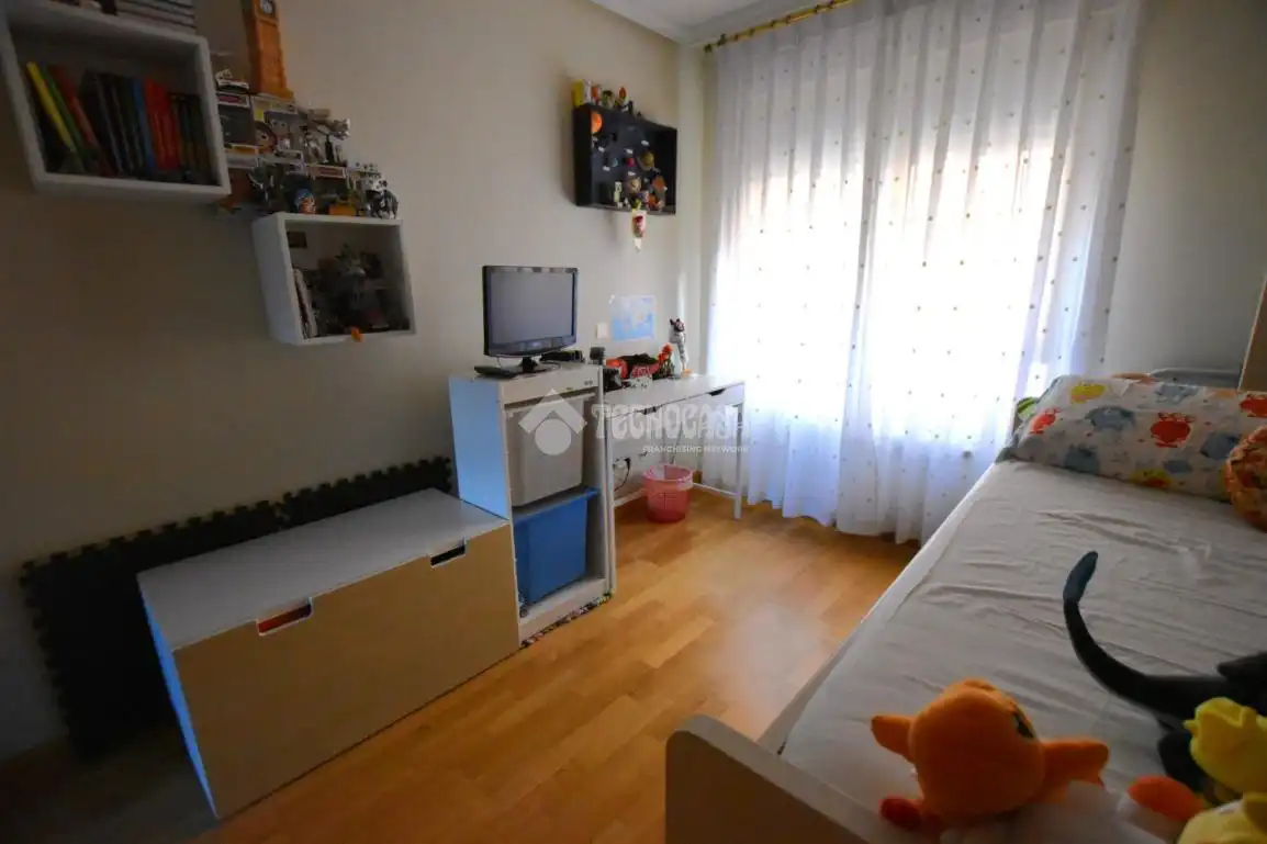 Dormitori de Pis en venda en Getafe amb Aire condicionat, Calefacció i Traster