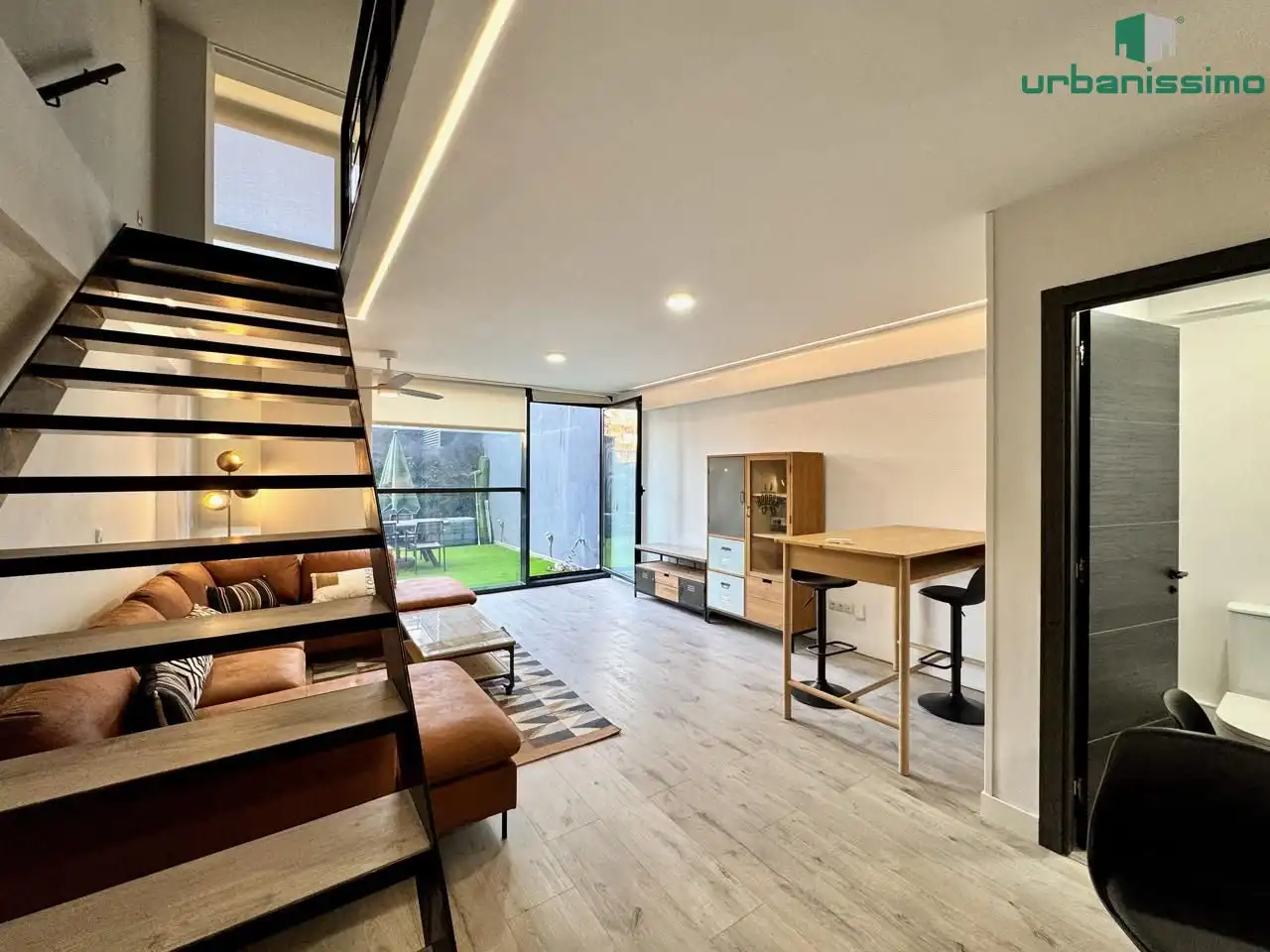 Lofts for rent in Del Cerro Del Águila, Polígono Industrial Sur