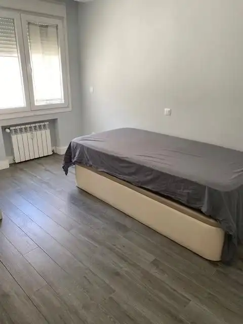 Bedroom of Flat for rent in Madrid  with Air Conditioner, Heating and Furnished