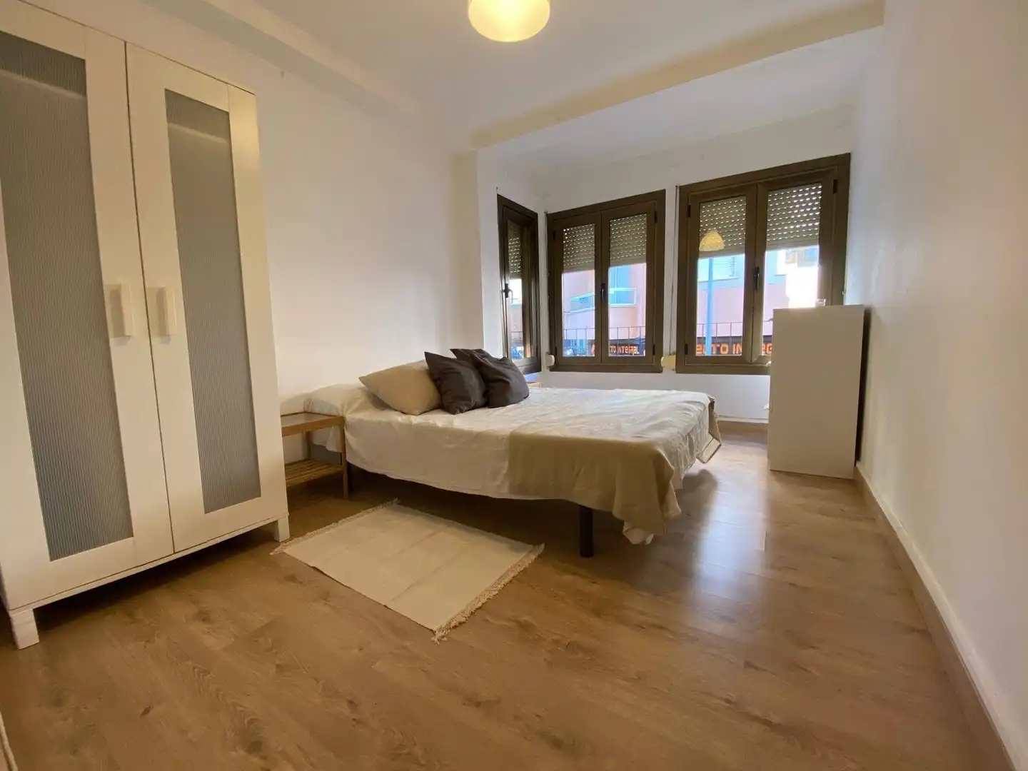 Schlafzimmer von Wohnungen zur Miete in  Palma de Mallorca mit Parkett