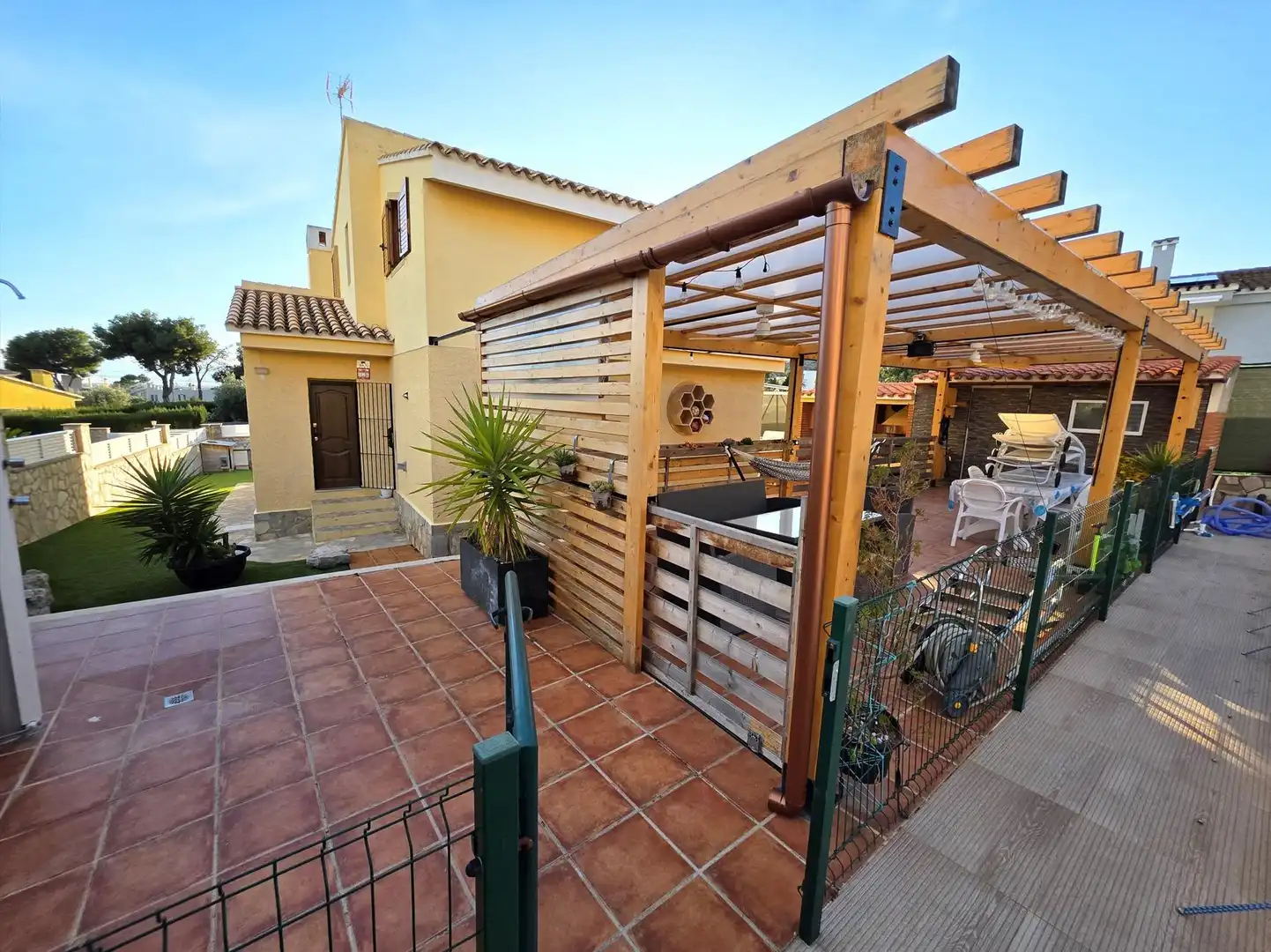 Terrassa de Casa o xalet en venda en Benicasim / Benicàssim amb Aire condicionat, Calefacció i Jardí privat