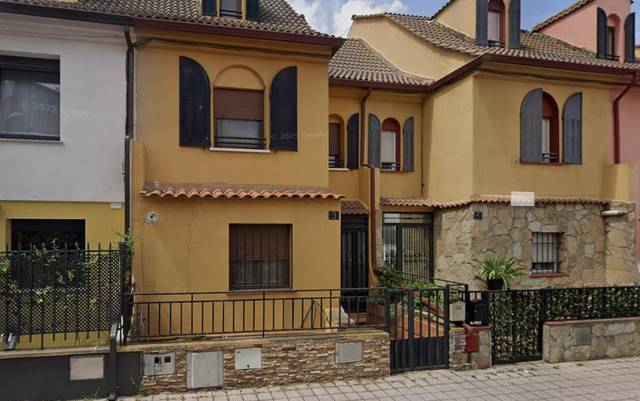 Casa adosada en Venta en Calle Pico del Jálama, 3 en Teso de la Feria - Arrabal