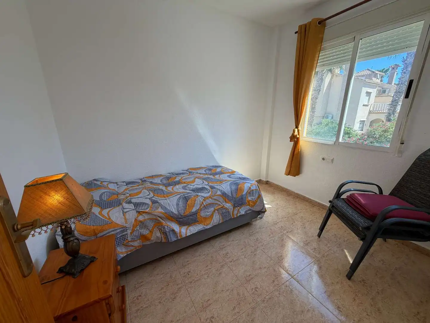 Habitación de Apartamento en venta en Orihuela con Piscina y Amueblado