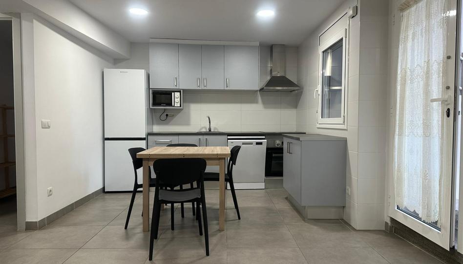 Foto 1 de Pis de lloguer a Sant Martí de Tous, Barcelona