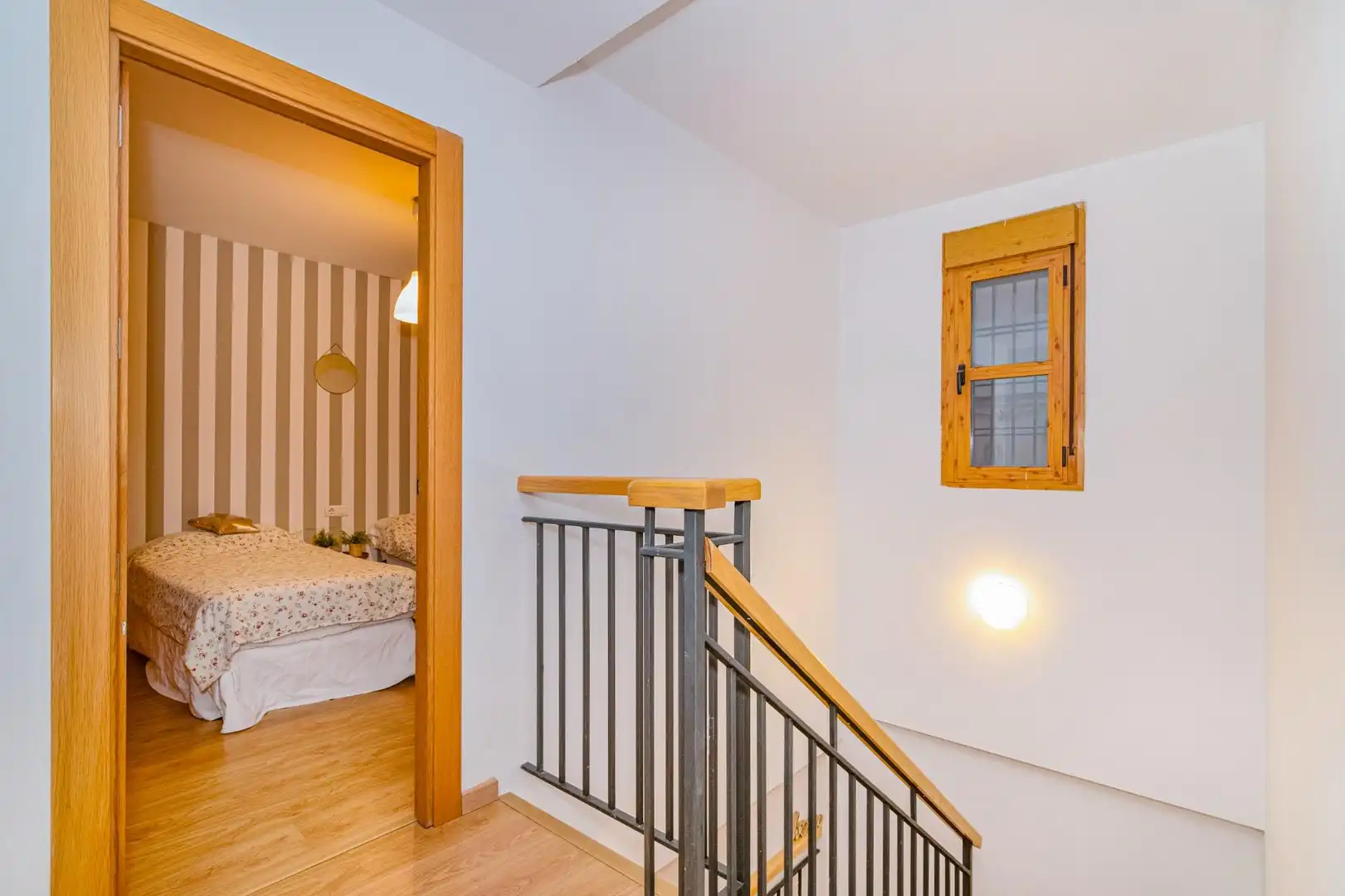 Maisonette zum Verkauf in Granada mit Klimaanlage, Heizung und Möbliert