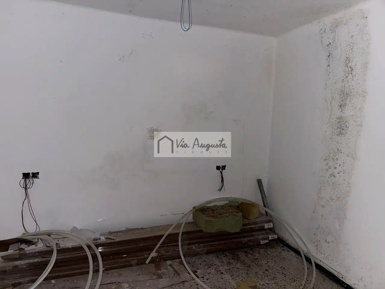 Casa o xalet en venda en Alfara de Carles amb Jardí privat, Terrassa i Balcó
