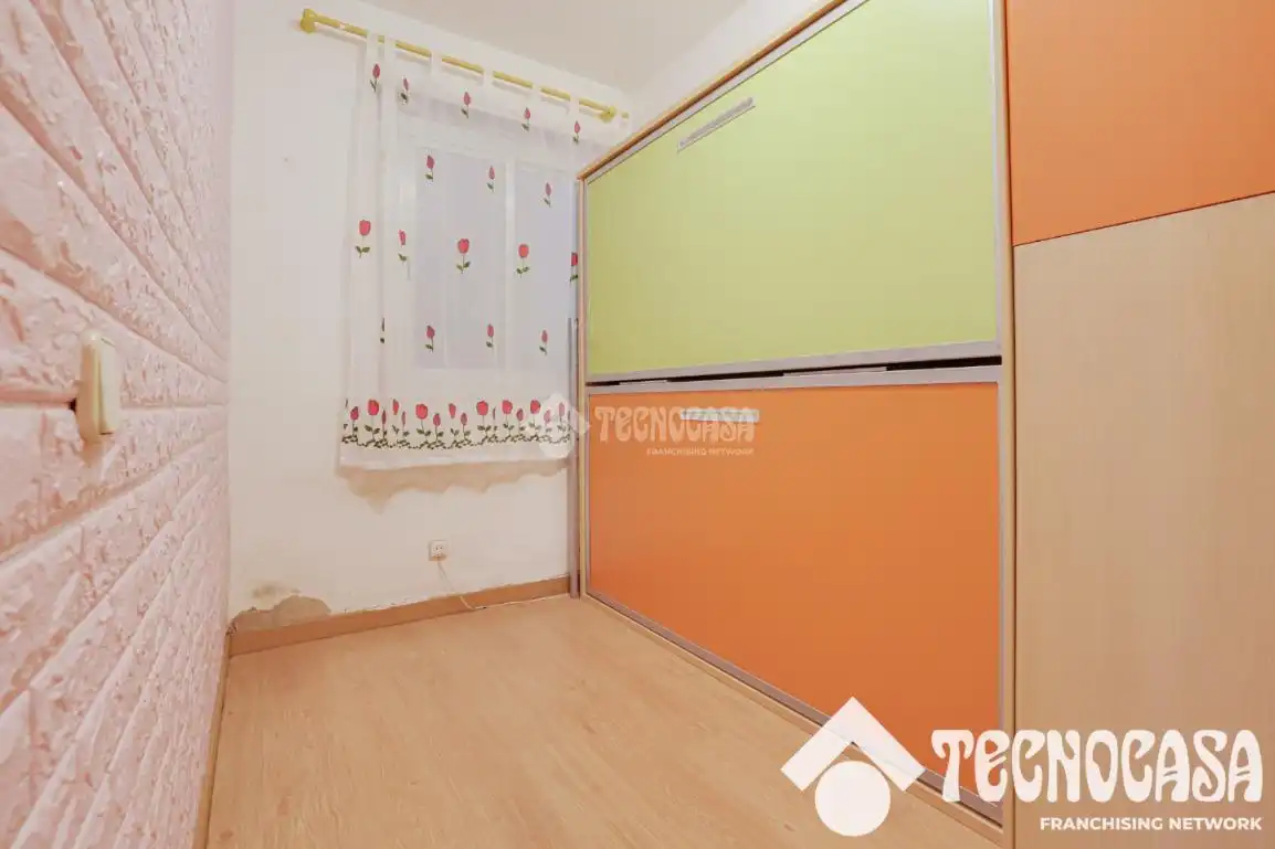 Habitación de Piso en venta en Barcelona con Aire acondicionado y Calefacción