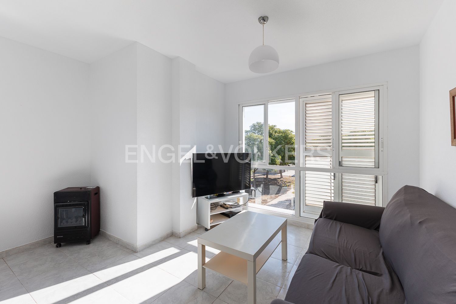 Sala d'estar de Apartament en venda en Sagunto / Sagunt amb Calefacció, Terrassa i Traster