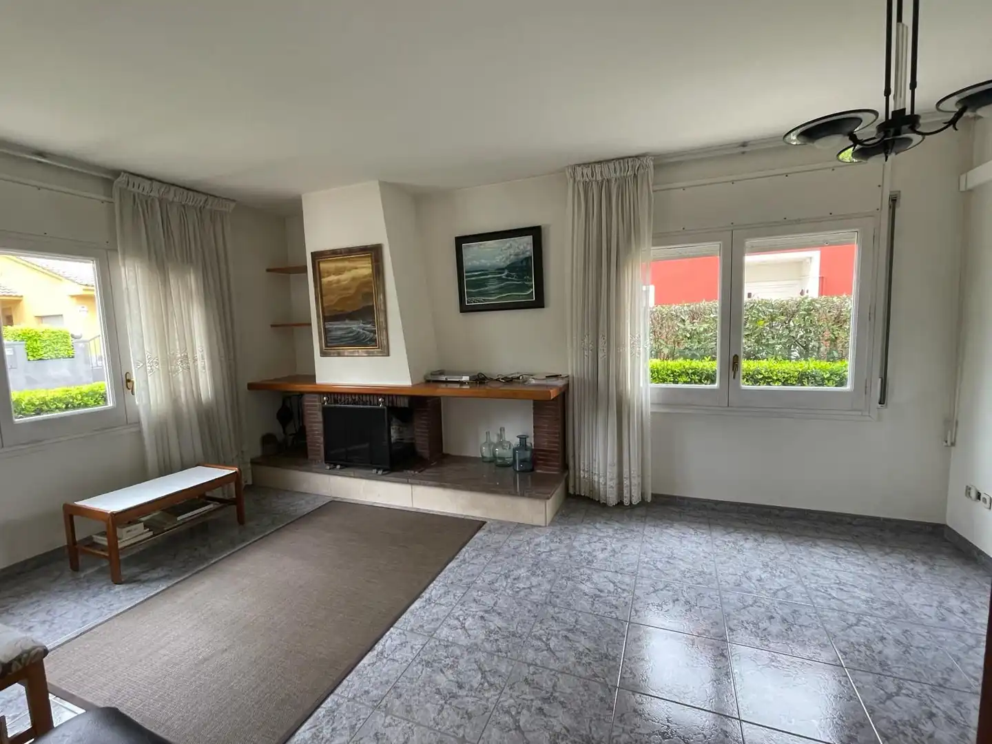 Wohnzimmer von Haus oder Chalet zum Verkauf in Les Planes d'Hostoles mit Klimaanlage, Privatgarten und Terrasse