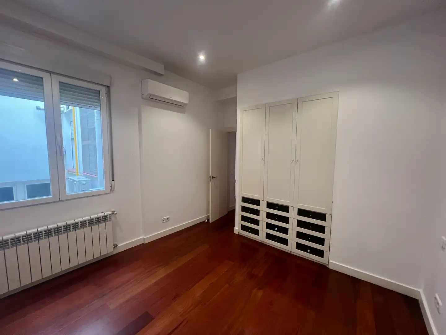 Habitación de Piso en venta en Madrid con Aire acondicionado, Calefacción y Horno