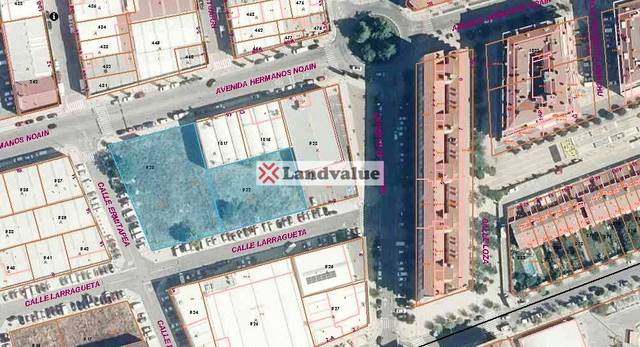 Terreno industrial en Venta en Hermanos Noain-Ermitapea-Larragueta en Ansoáin / Antsoain