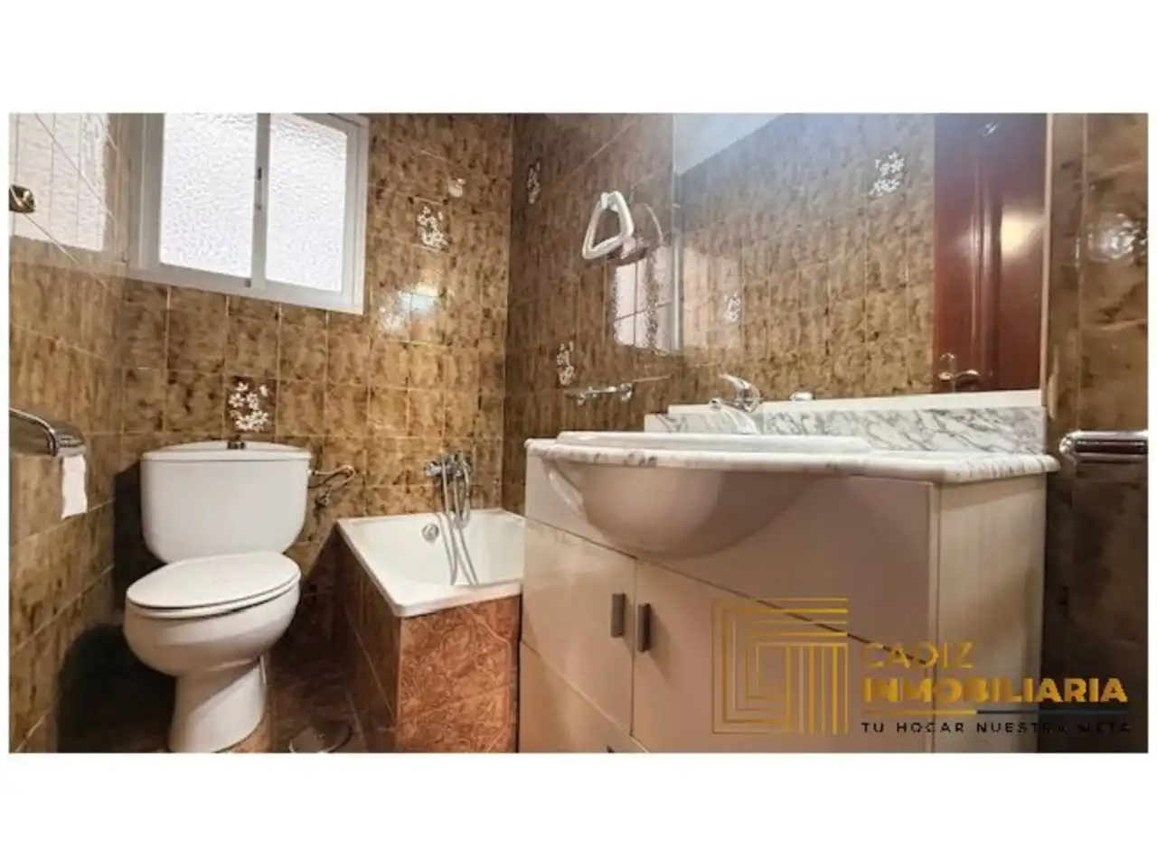 Bathroom of Apartments for sale in Cádiz  with Terrace