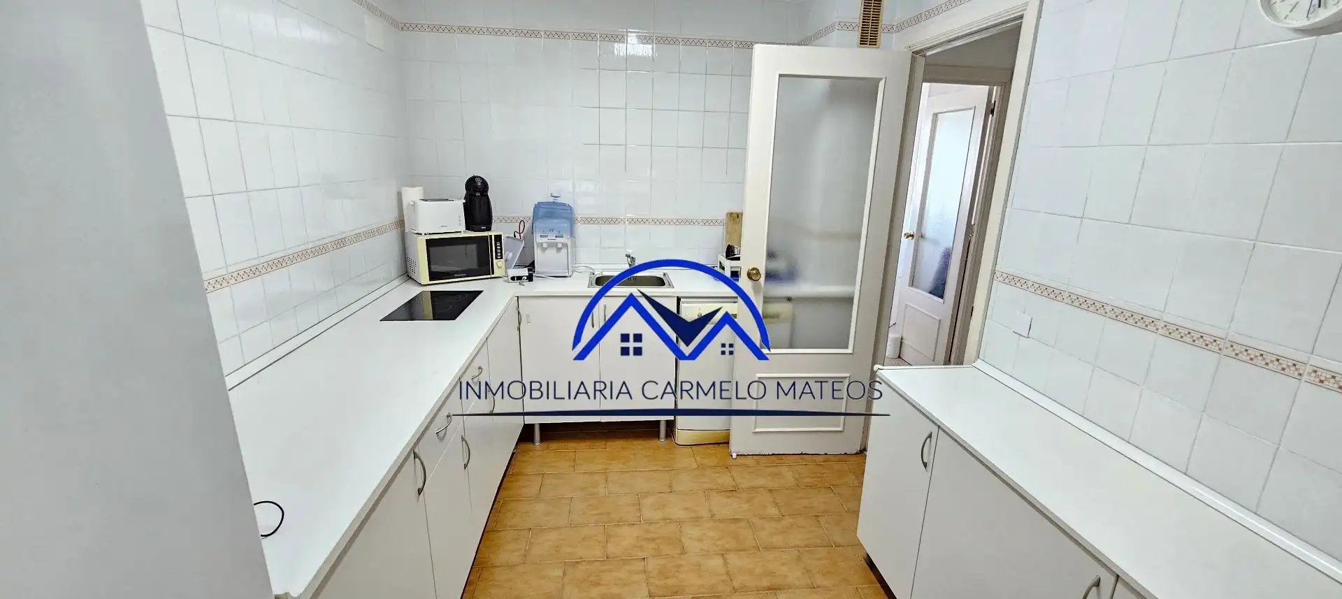 Wohnung zur Miete in V Centenario - Piletas - Capuchinos