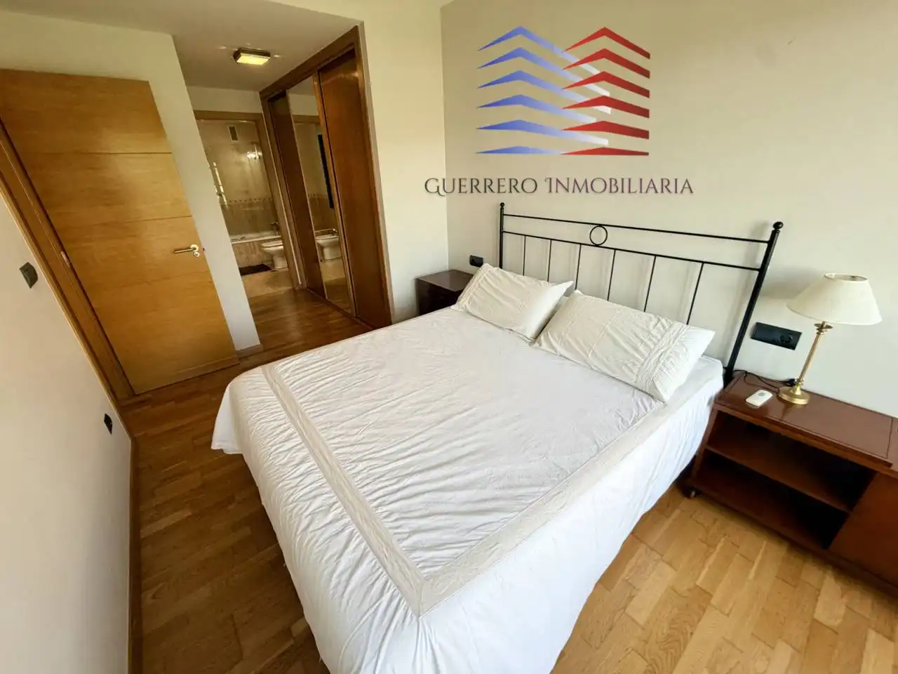 Vista exterior de Apartament en venda en Ourense Capital  amb Calefacció, Parquet i Traster