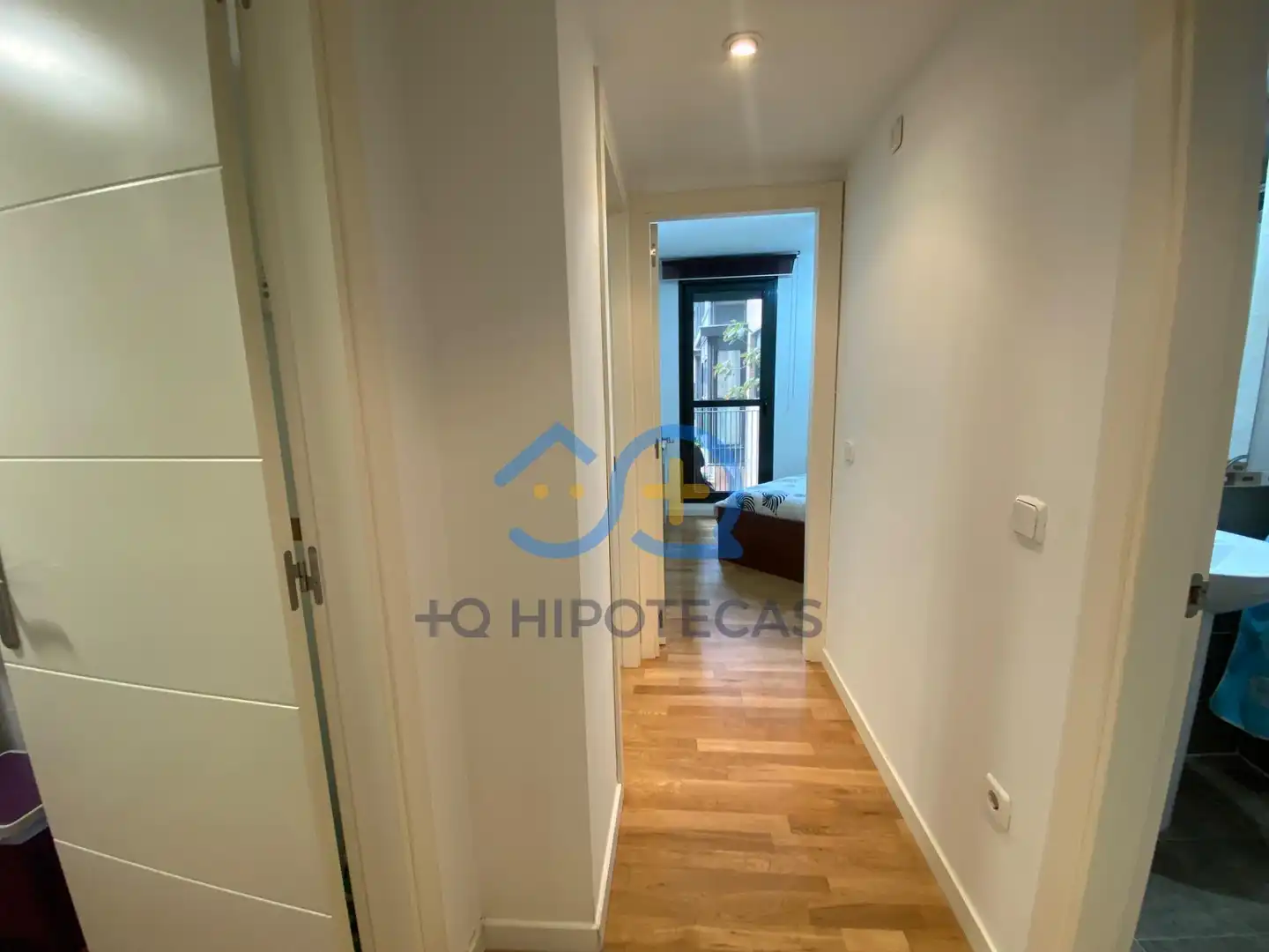 Flat for sale in Madrid  with Air Conditioner, Heating and Storage room
