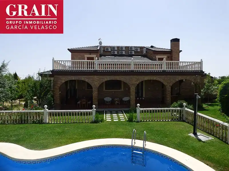Piscina de Casa o chalet en venta en Albacete con Aire acondicionado, Calefacción y Jardín privado