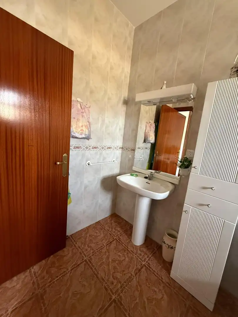 Houses for sale in Encinasola, Huelva