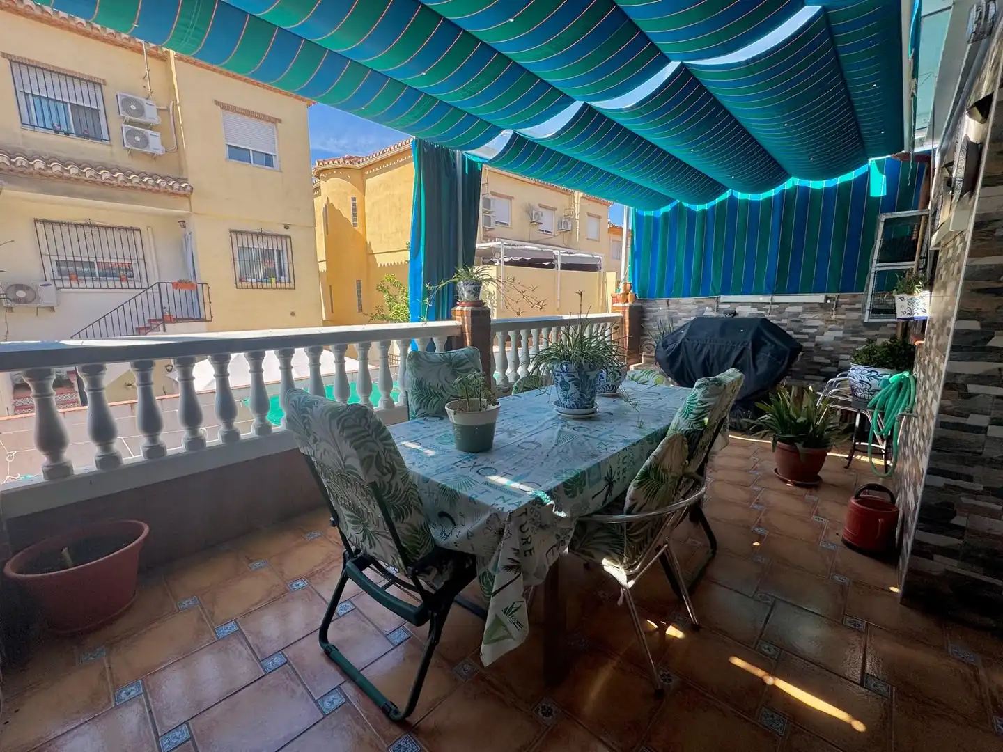 Terraza de Casa adosada en venta en Vegas del Genil con Aire acondicionado, Calefacción y Terraza