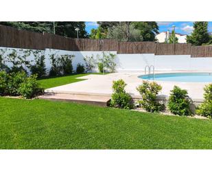 Garden of House or chalet for sale in  Madrid Capital  with Air Conditioner, Terrace and Swimming Pool