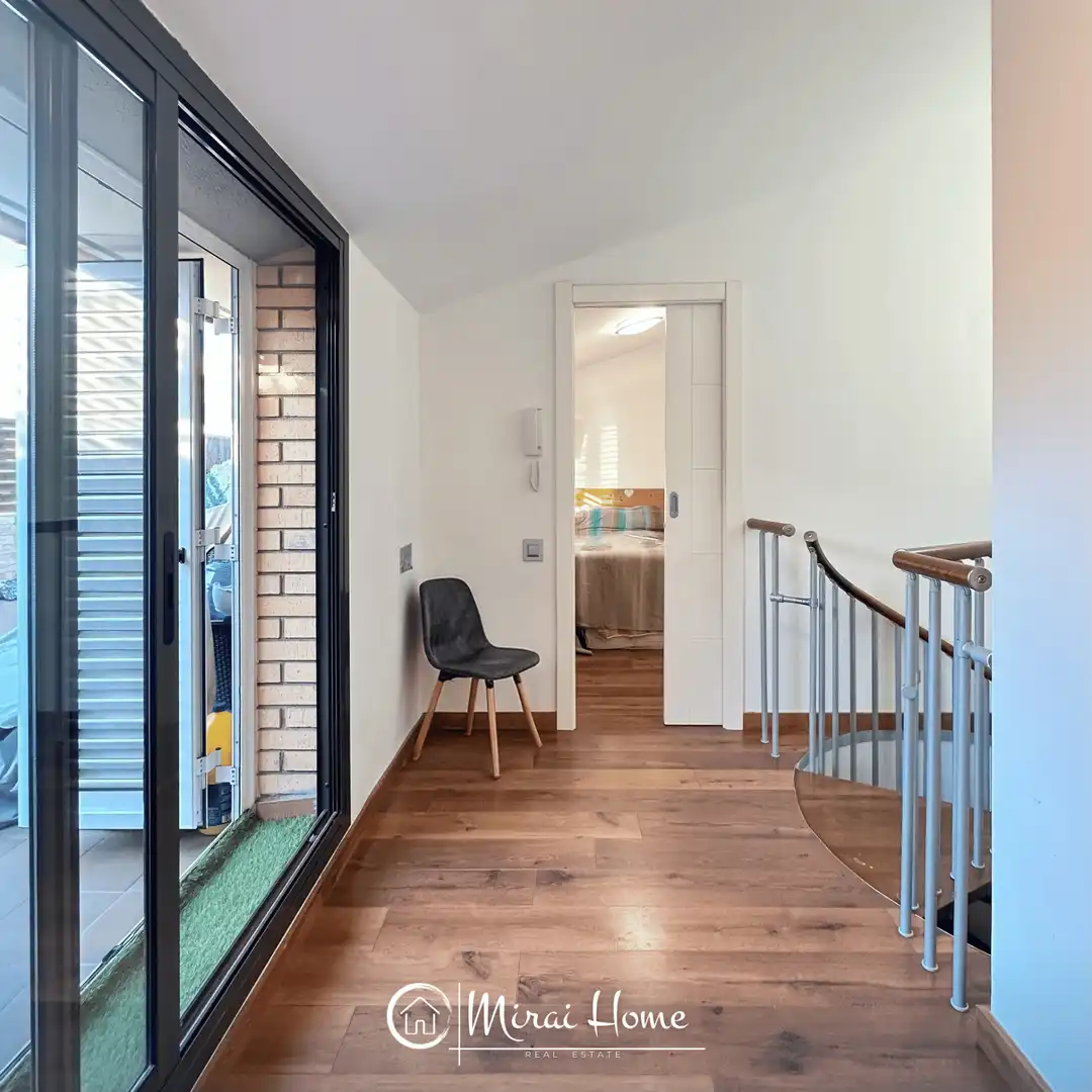 Dúplex en venda en Santa Coloma de Gramenet amb Aire condicionat, Calefacció i Parquet