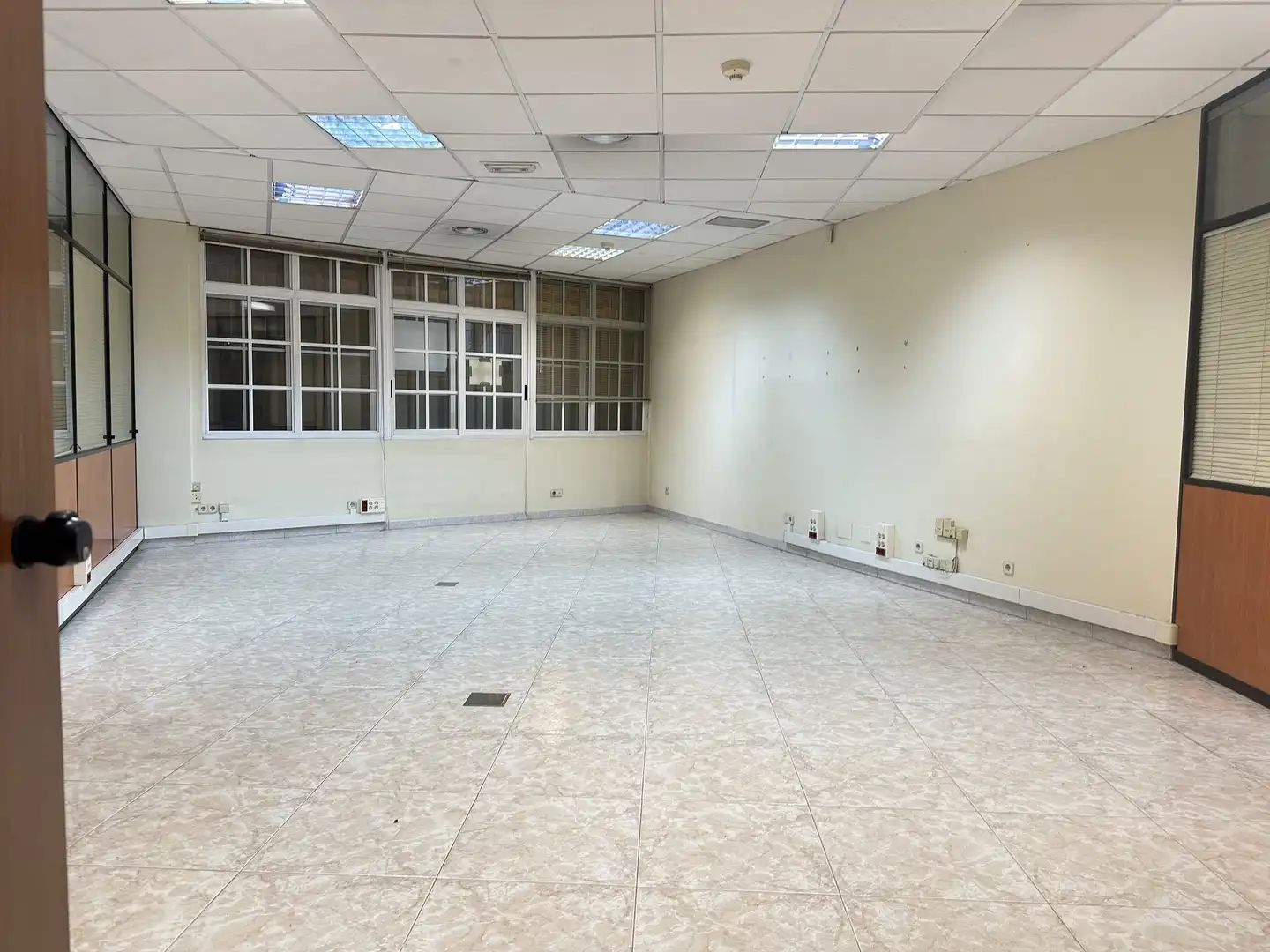 Local comercial de lloguer a N/A, imagen 22