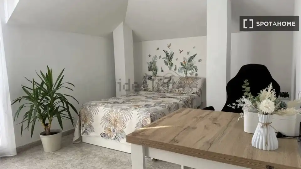 Habitación de Apartamento para compartir en Meruelo con Aire acondicionado, Calefacción y Terraza