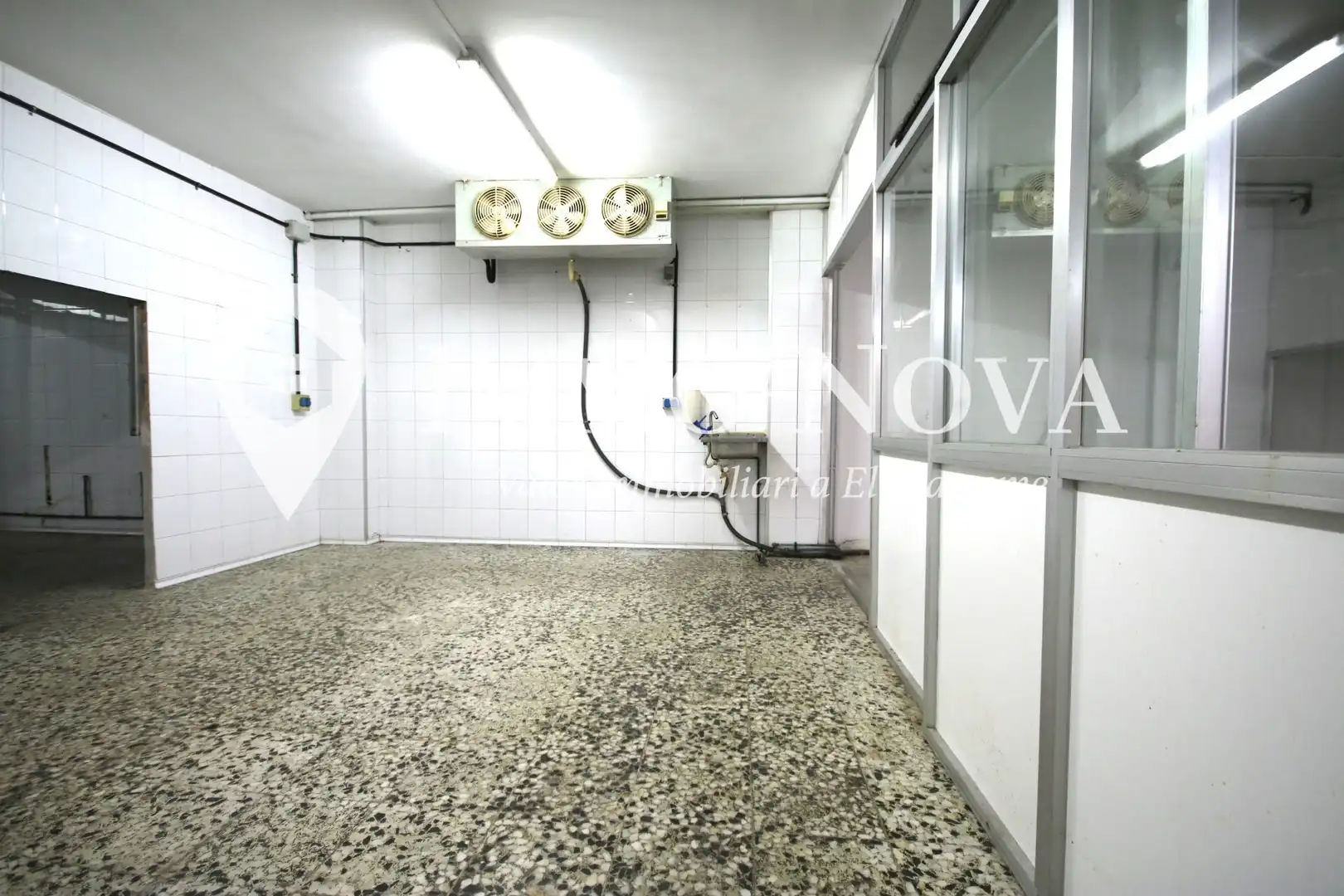 Local comercial en venda a Ronda Roca Blanca, imagen 6