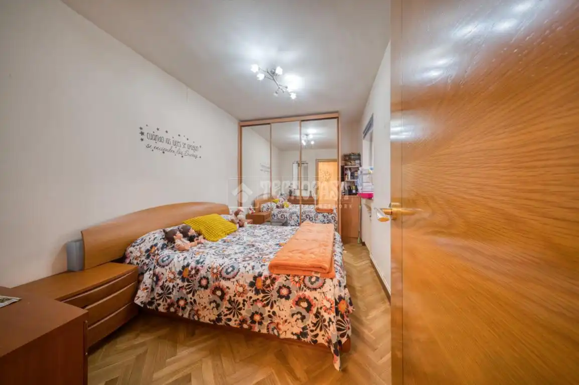 Habitación de Piso en venta en Valladolid con Calefacción, Terraza y Trastero